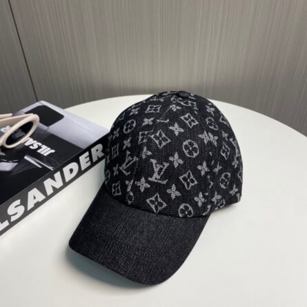 LV Louis Vuitton original denim baseball cap 🧢lightweight and breathable. - Image 3