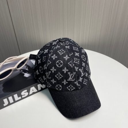 LV Louis Vuitton original denim baseball cap 🧢lightweight and breathable. - Image 4
