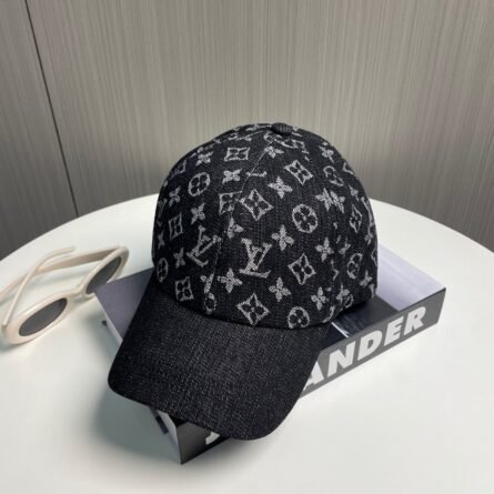 LV Louis Vuitton original denim baseball cap 🧢lightweight and breathable. - Image 5