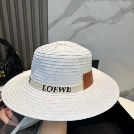 💛 Loewe's New Straw Hat With Ribbon, a Must-Have for Holiday and Leisure - Image 2